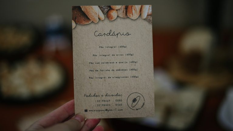 Desain Undangan Sendiri: Tips dan Trik untuk Membuatnya
